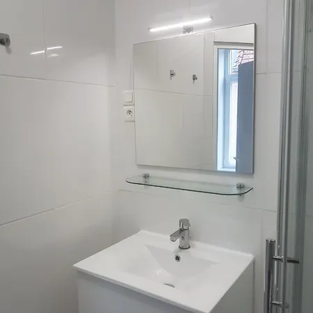 1a A Neuf Equipe Apartment